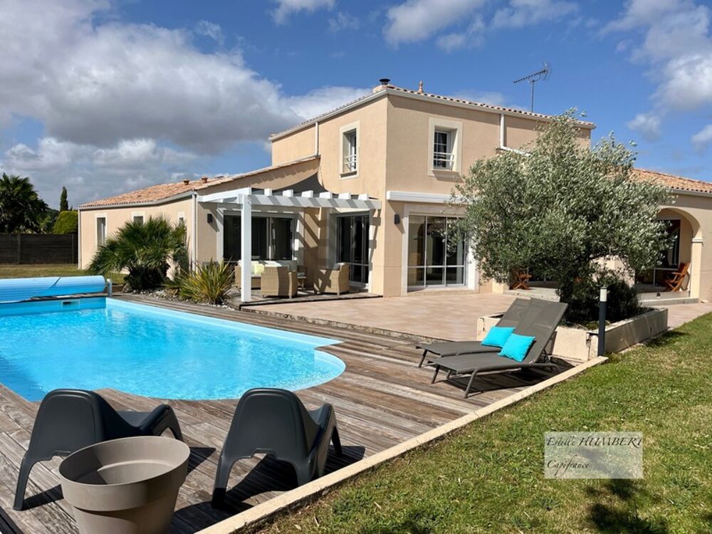 Vente Maison Maison 210m2, 6 pièces-3 garages (85) La roche sur yon