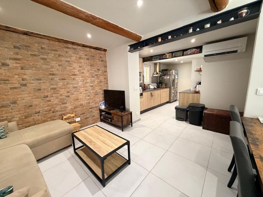 Vente Maison Maison de village 4 pièces rénovée avec garage à ROUSSET Rousset