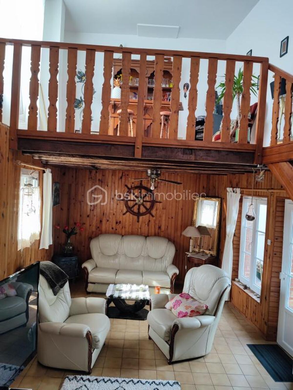 Maison bourgeoise de 100 m² avec cave et extérieurs