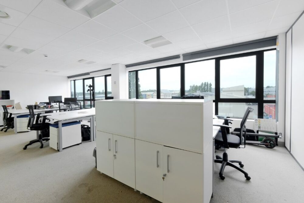   BEZONS (95): à louer plateau de 255 m2 de bureaux dans l'ensemble Rivière Parc Bezons