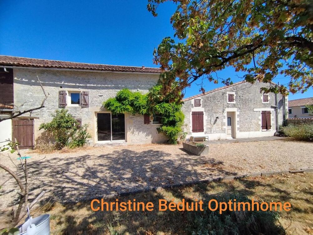 Maison 5 pièces 195 m² · à Ranville Breuillaud · 195 m² · 220 000 €
