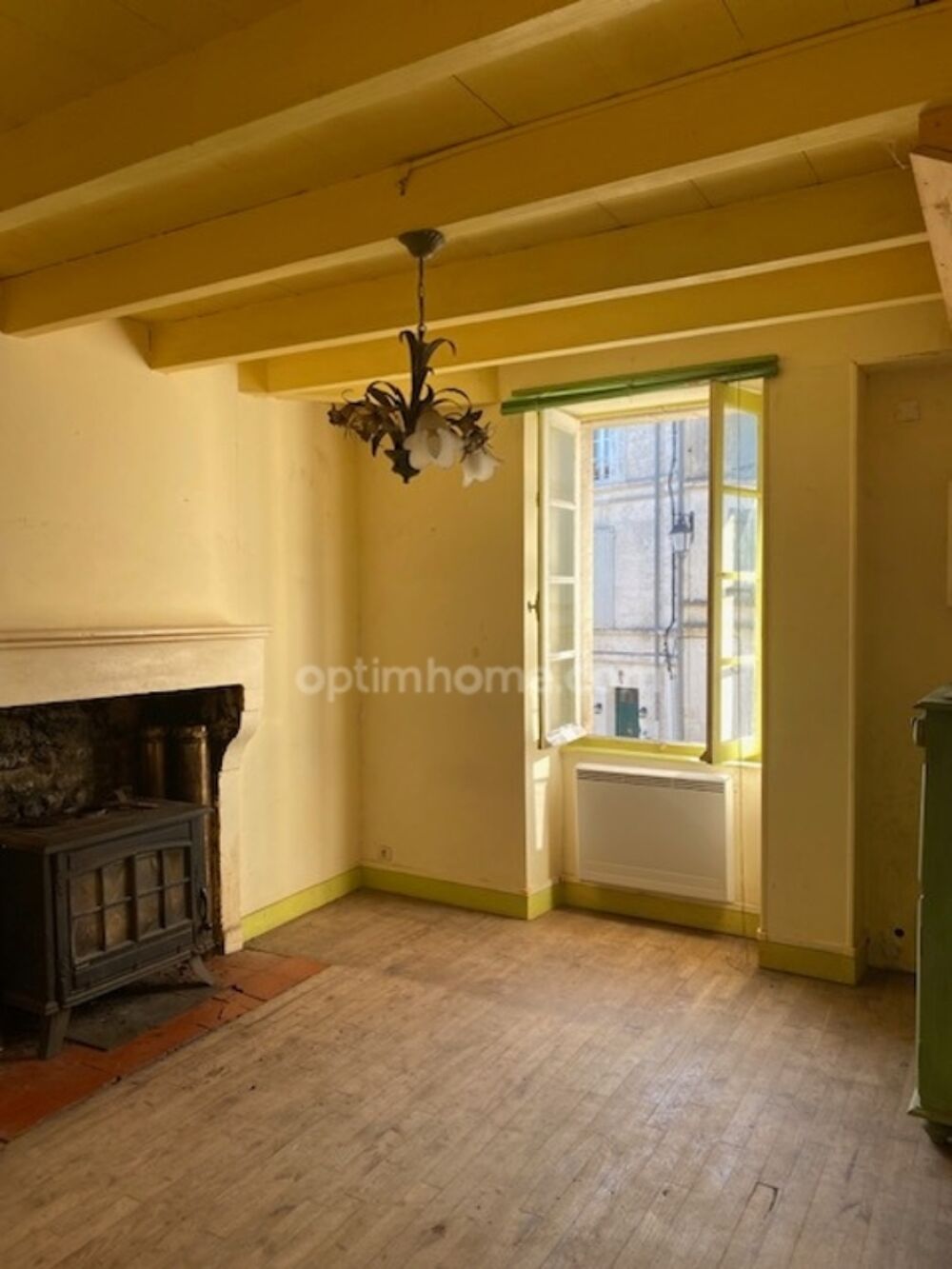 Vente Maison Belle maison en pierres au coeur du village de Villebois-Lavalette Villebois lavalette