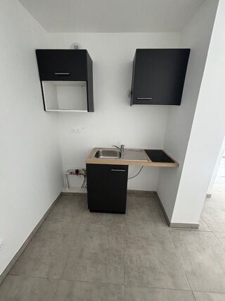  Appartement à louer 1 pièce 27 m²