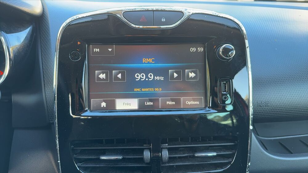 Clio IV 0.9 TCe 90 Limited 2015 occasion 44980 Sainte Luce Sur Loire