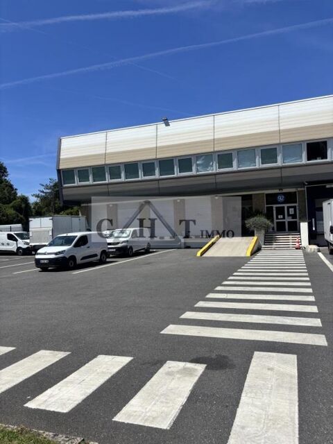 &Agrave; LOUER : LOCAUX D'ACTIVIT&Eacute;S - BUC 10040 78530 Buc