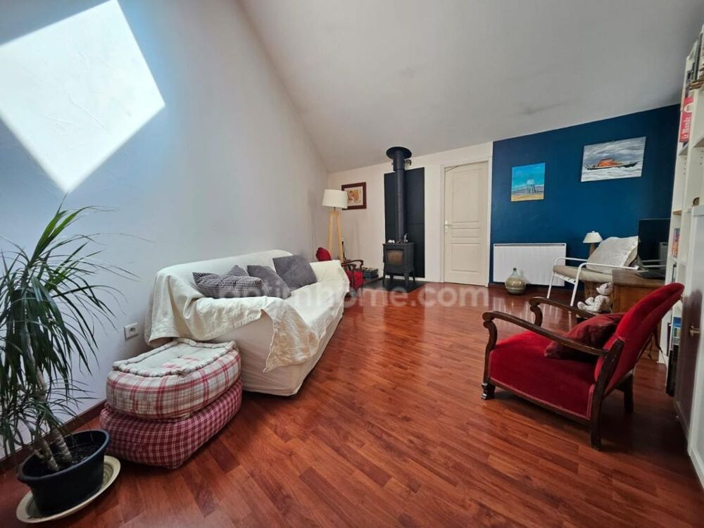 Vente Maison MONTANAY (69250) à vendre MAISON DE VILLE 130 m² – JARDIN – GARAGE – 3/4 CHAMBRES Montanay
