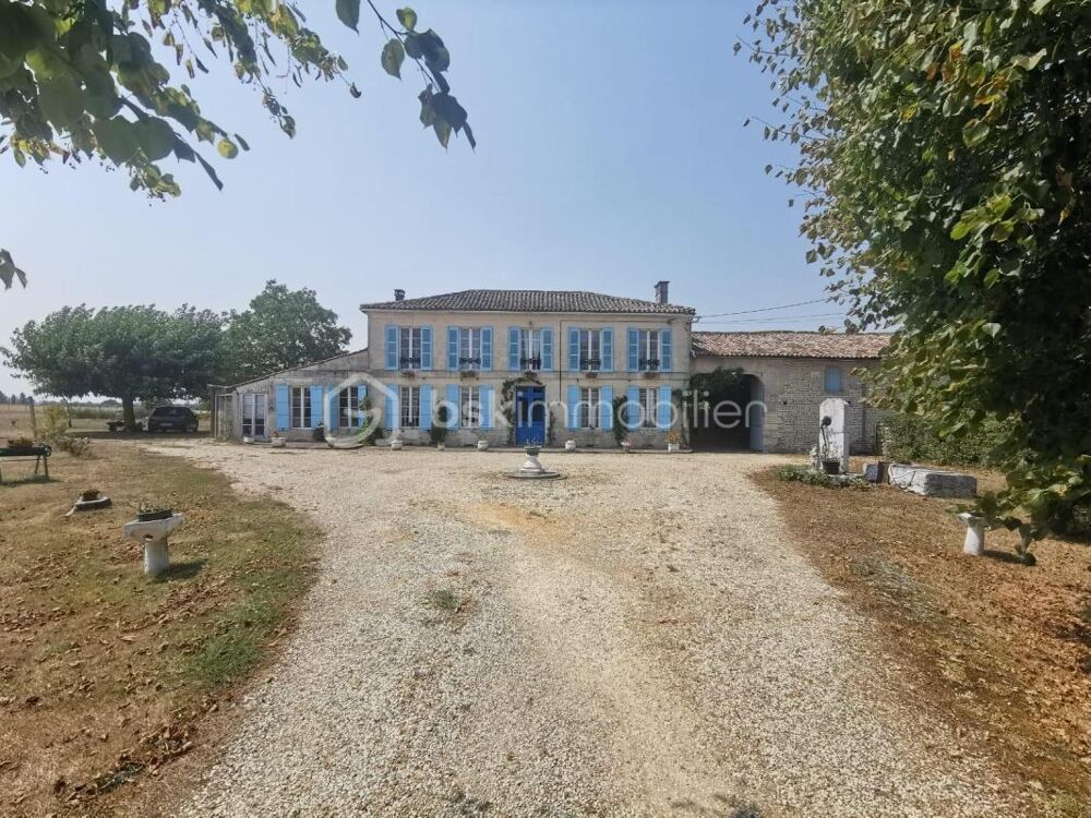 Vente Maison Maison Charentaise 11 pièces Leoville