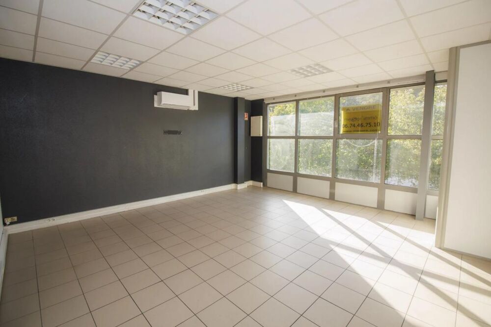   bureaux 82 m2 + 2 parkings Brignais