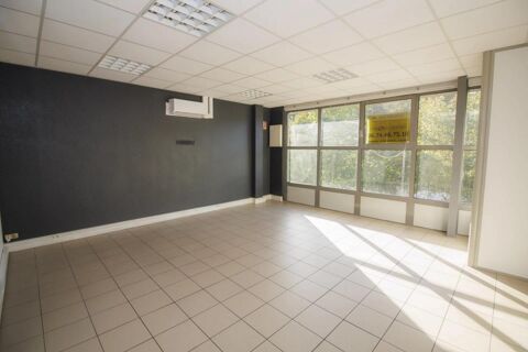   bureaux 82 m2 + 2 parkings 