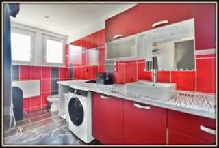  Immeuble à vendre 11 pièces 300 m²