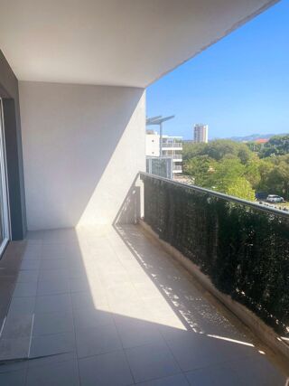  Appartement à louer 2 pièces 45 m²