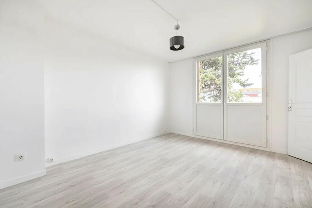 Appartement de 4 pièces de 62 m² à Romainville