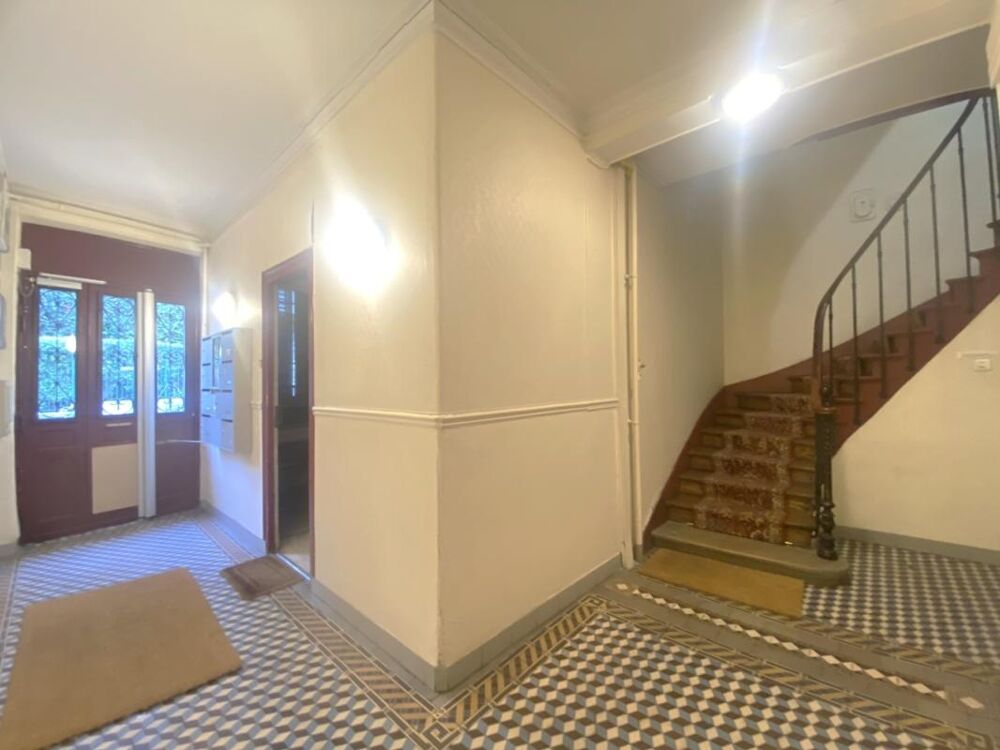 Vente Appartement Belleville : 2 pièces de 22 m² à rénover Paris 20