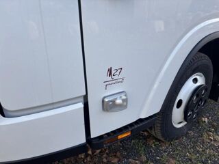 M 27 GEN 2 3.0L 150CH BVM BENNE ACIER CABRETA + COFFRE MI HAUTEUR 2026 occasion 69830 Saint Georges De Reneins