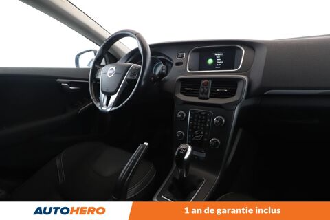 V40 1.6 D2 Momentum 115 ch 2015 occasion 92130 Issy-les-Moulineaux