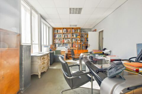A louer bureaux au pied du m&eacute;tro Richelieu Drouot 7645 75002 Paris