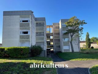  Immeuble à vendre 1050 m² Cognac