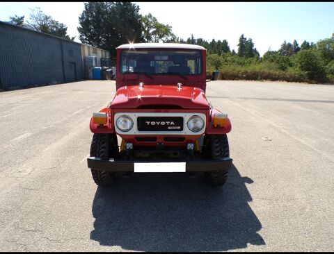 Landcruiser BJ 40 BVM 1980 occasion 03100 Montlu&ccedil;on