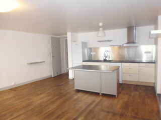 Appartement à louer 2 pièces 44 m²