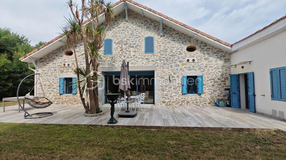Vente Maison MAISON AUTHENTIQUE SANS TRAVAUX de 399 m² Saint martin de hinx