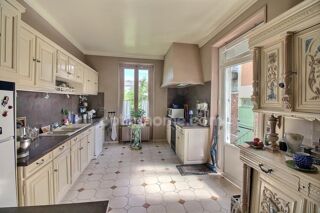  Maison à vendre 7 pièces 192 m²