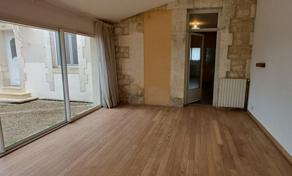 Vente Maison Maison à vendre 8 pièces SAINT YRIEIX SUR CHARENTE (16) avec grand terrain Angouleme