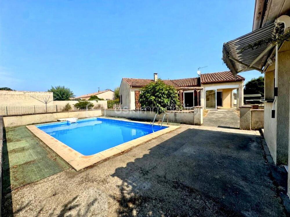 Plain-pied 3 chambres avec garage, piscine et grand terrain