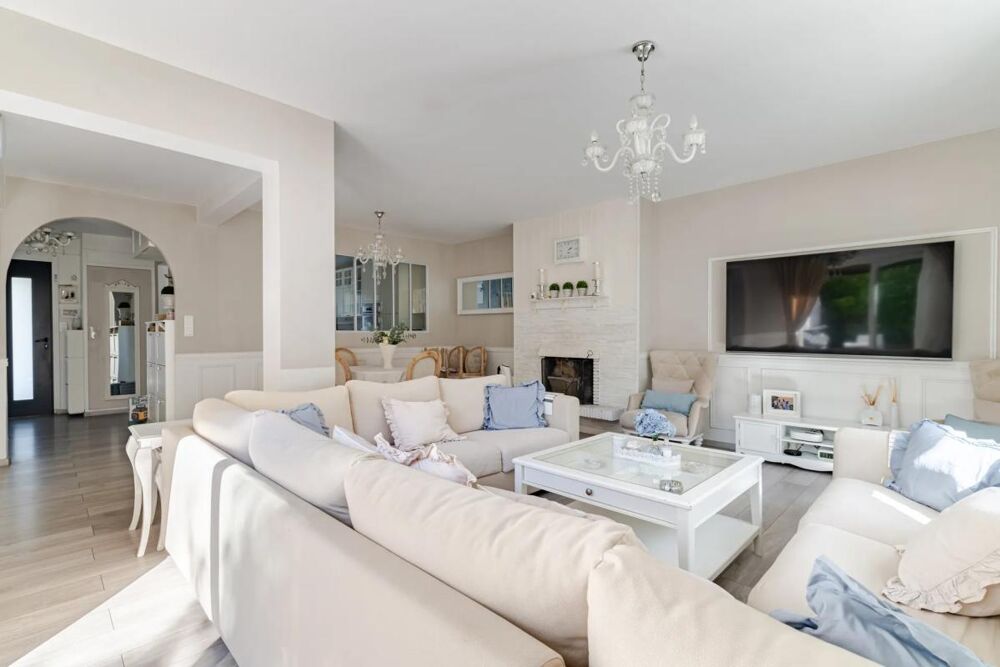 Vente Maison Maison de 7 pièces de 176 m² à Montfermeil Montfermeil