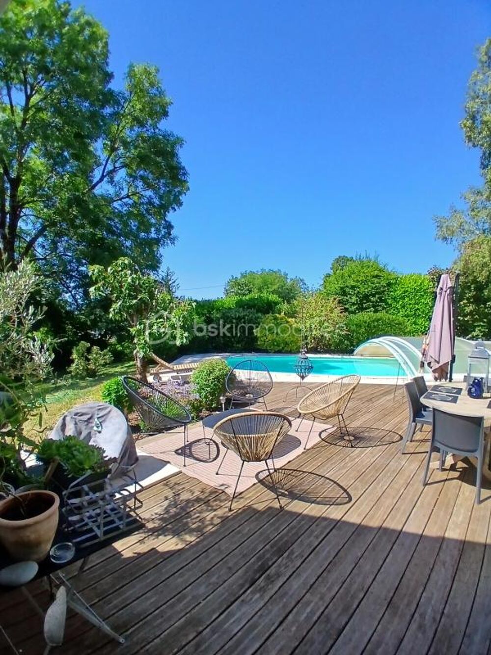 Vente Maison DANS UN CADRE ENCHANTEUR, VOTRE MAISON T6  DE QUALITE SUR 12 ARES AVEC PISCINE CHAUFFANTE Besancon