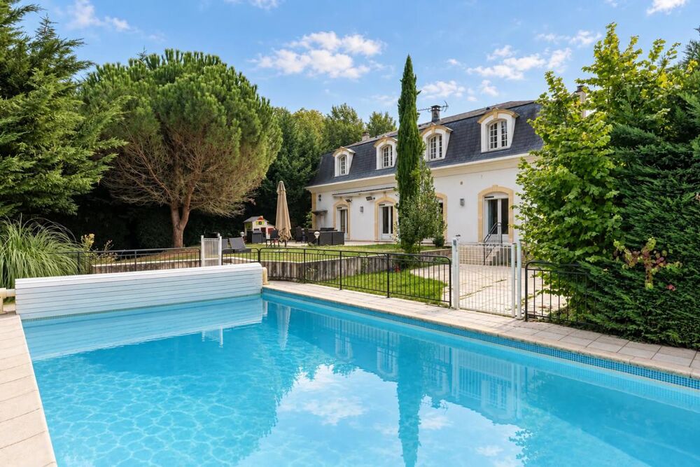 à vendre  Propriété/château Galluis (78490)