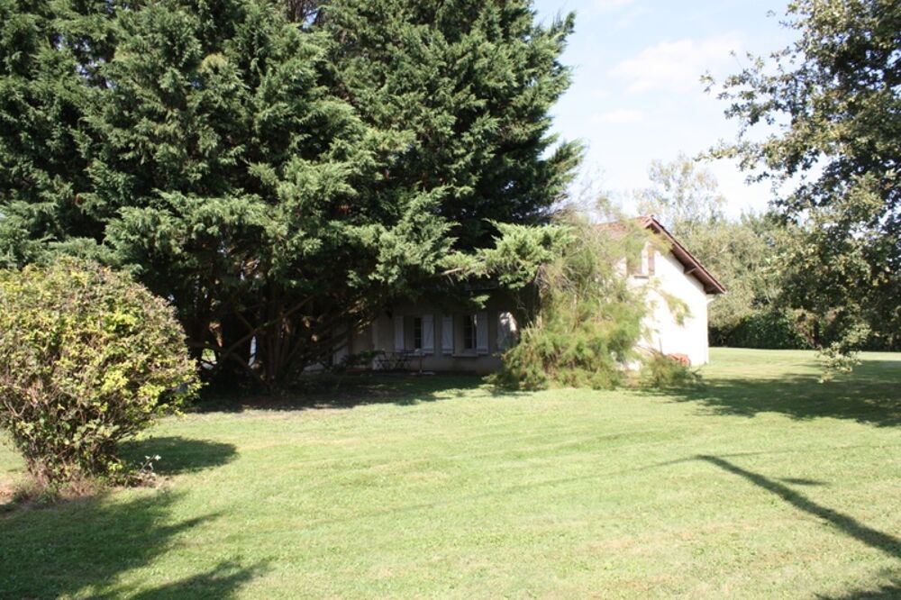 Maison à vendre 7 pièces proche de CUISERY (71) Maison au calme 200m2 - 5 chambres sur 3064m2 de terrain clos à 238 000 €