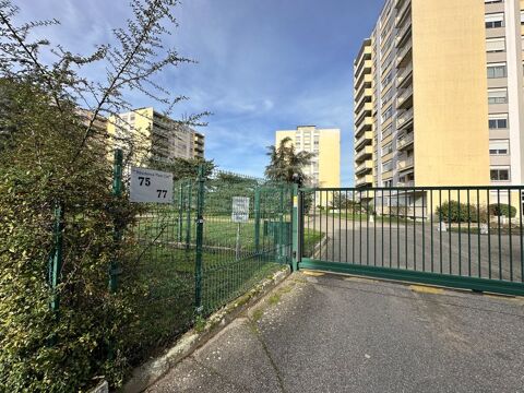 Dpt Rhône (69), à vendre LYON 8EME ARRONDISSEMENT Plateau de Bureaux de 85m2 avec 5 bureaux + accueil dans résidence fermée 298000 69008 Lyon 8eme arrondissement