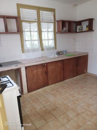  Maison à louer 4 pièces 89 m²
