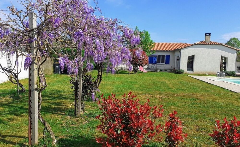 Maison plain pied lumineuse + piscine et jardin arboré  4 chambres, à 5 min de Montpon