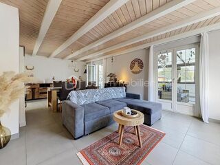 Vente Maison Village-Neuf – Maison 3 chambres, piscine chauffée et terrasse vitrée de 32 m² Village neuf