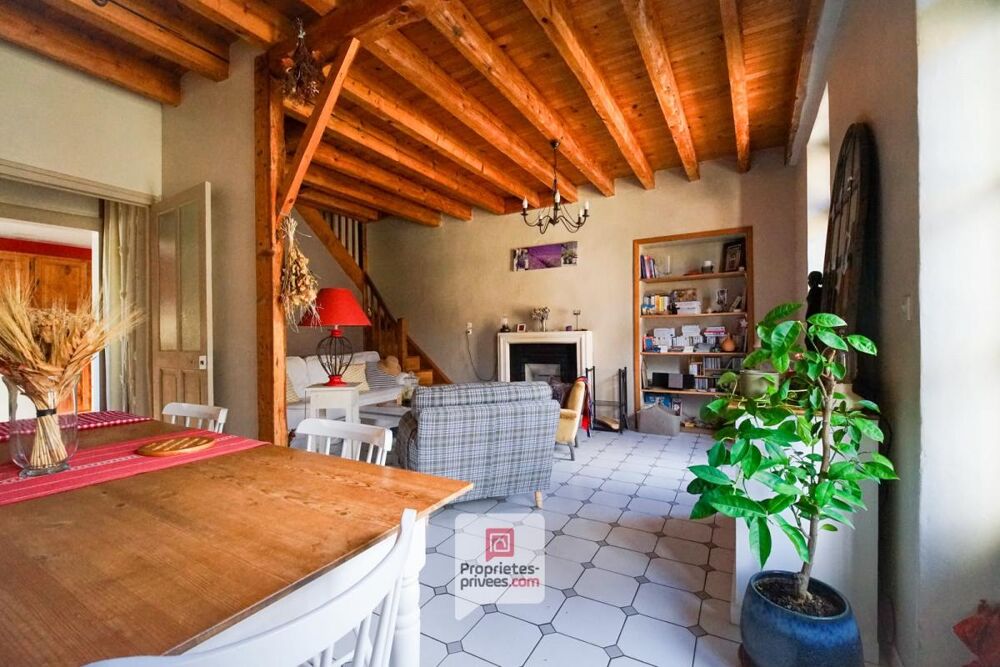 Vente Maison Voreppe (38340) - Maison de village T6 - 5 chambres - Balcon - Cave - Grenier Voreppe