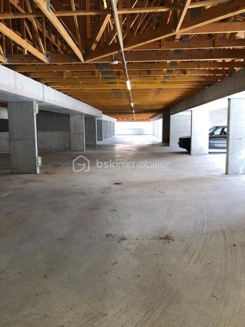  Parking / Garage � louer 12 m�