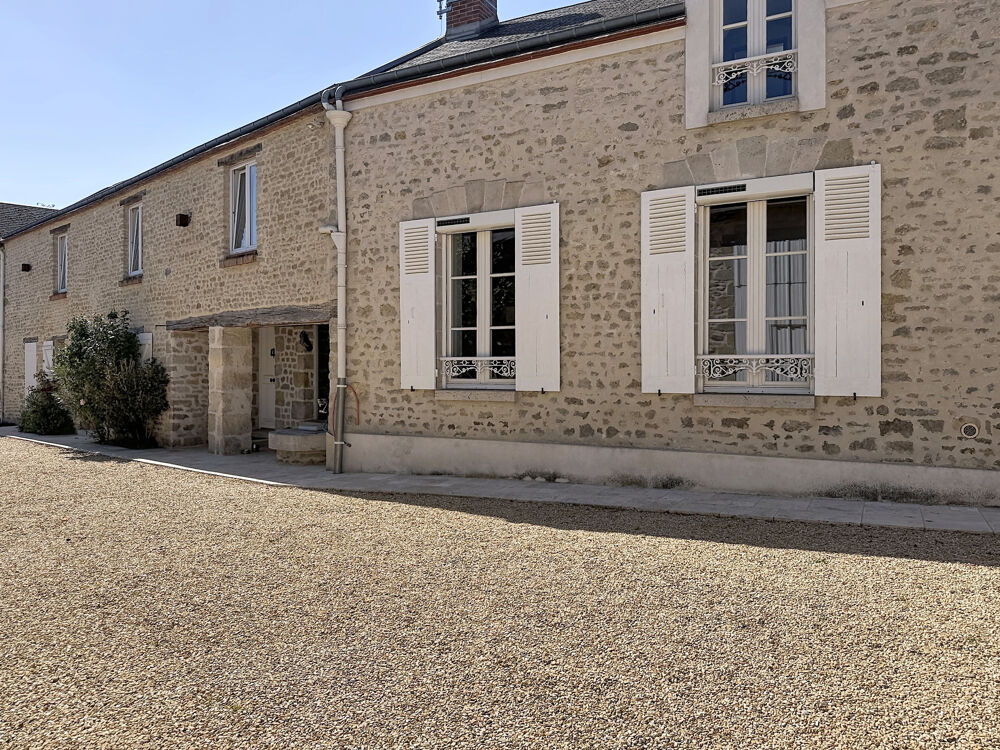 Vente Maison Maison à vendre 8 pièces ESCRENNES (45), 250m², 2 Granges, 4 chambres et + Neuville aux bois