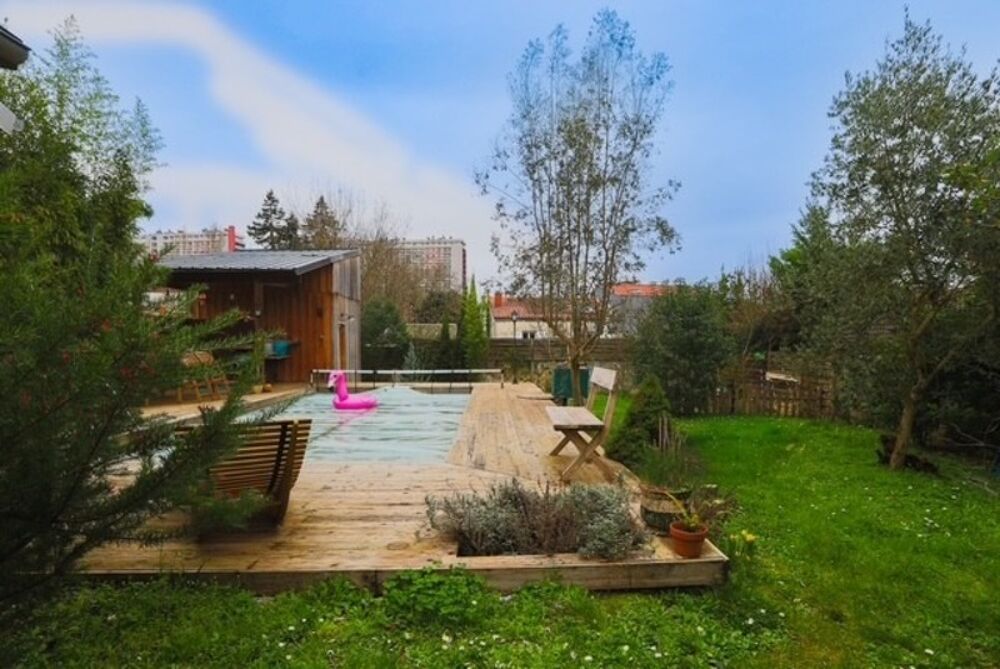 Maison 9 pièces 202 m² · à Talence · 202 m² · 1 210 000 €