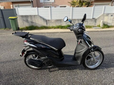 Annonce voiture Moto PIAGGIO 1400 €