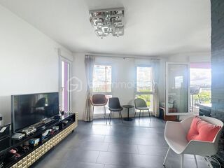  Duplex/triplex � vendre 6 pi�ces 104 m�