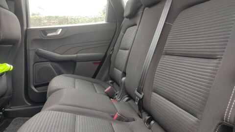 Kuga 2.5 Duratec 190 Hybrid CVT Titanium - Garantie constructeur 2022 occasion 16710 Saint Yrieix Sur Charente