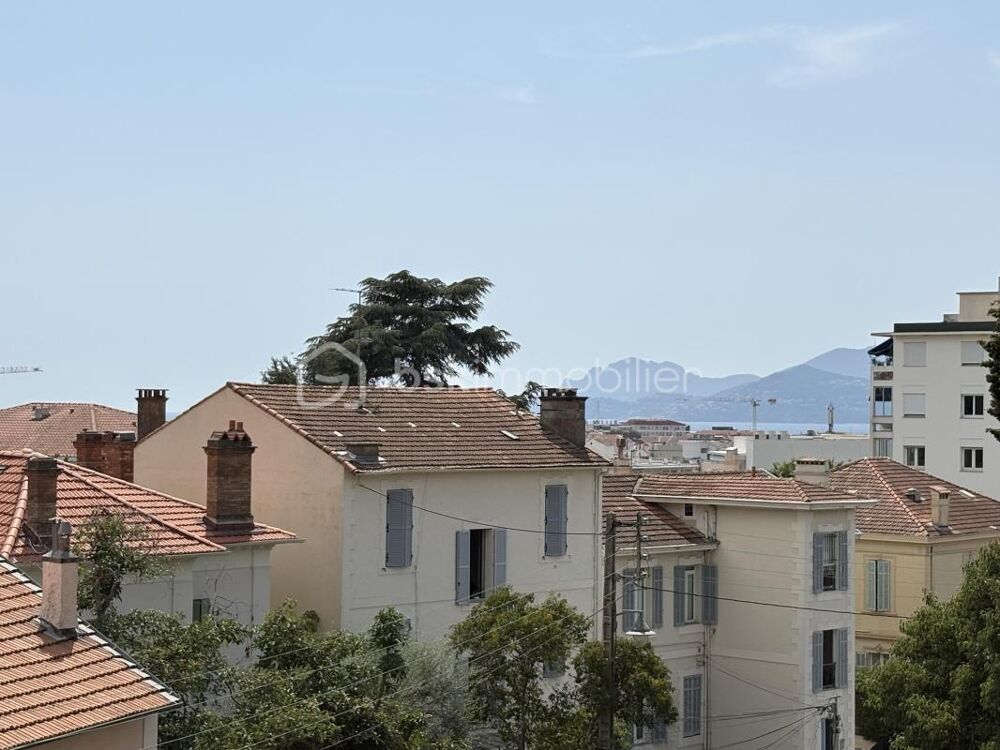 Vente Appartement CANNES – MONTFLEURY – 3 PIÈCES TRAVERSANT AVEC 2 TERRASSES, GARAGE ET PARKING Cannes