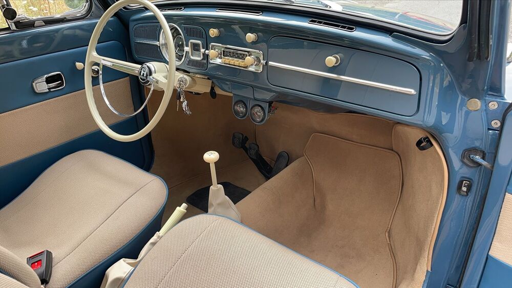 COCCINELLE II Cabriolet 1.5 44 . 1968 occasion 44340 Bouguenais