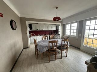  Maison  vendre 10 pices 130 m