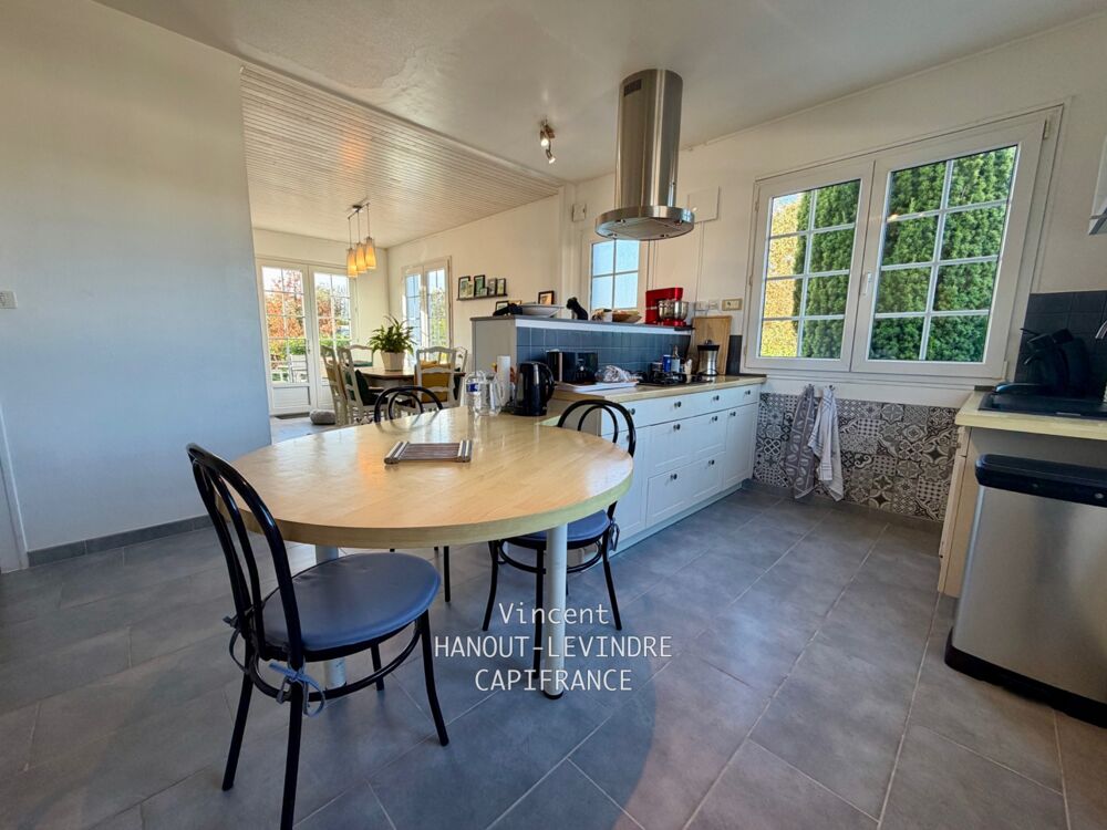 Maison à vendre 7 pièces LES HERBIERS (85)