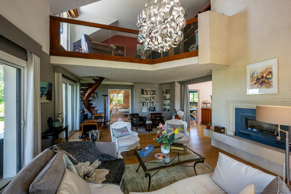 � vendre  Propri�t�/ch�teau Saumur (49400)