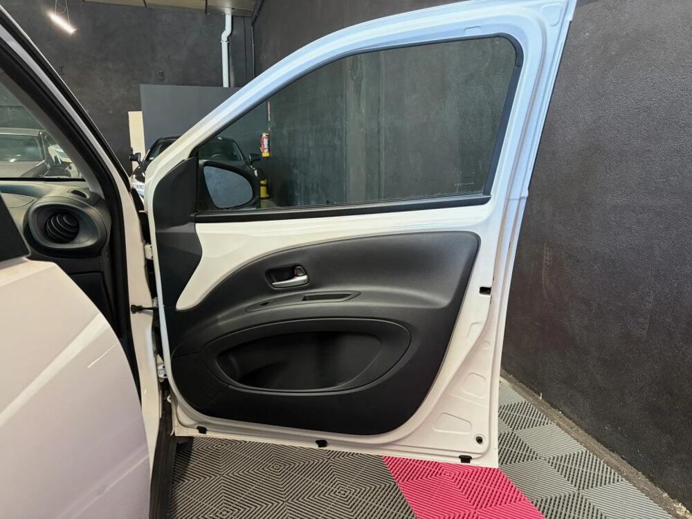 Aygo Dynamic 2023 occasion 87280 Limoges