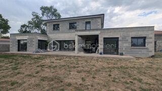  Villa à vendre 6 pièces 197 m²