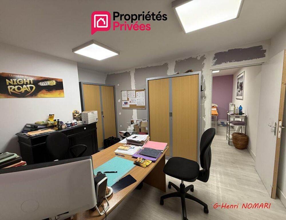 Vente Immeuble Espace de commerce et bureau - centre ville de Retiers - 4 pièce(s) 70 m2 Retiers